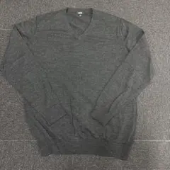 UNIQLO ダークグレー Vネックニット XL
