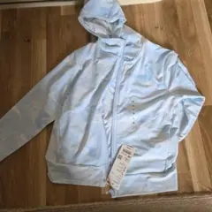 新品　ユニクロ　エアリズムUVカットフルジップパーカー　サイズ130