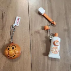 歯磨き粉 歯ブラシ ドキンちゃん キーホルダー ガチャガチャ、アンパンマン