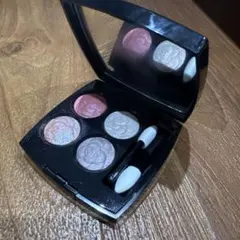 シャネル　レキャトルオンブル