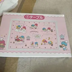 一番くじ　キキララテーブル