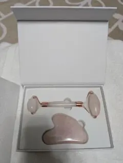 美顔ローラーAnti-aging Facial Massage Gift Set
