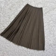 【c7607】UNIQLO ロングスカート　プリーツ　ダークブラウン