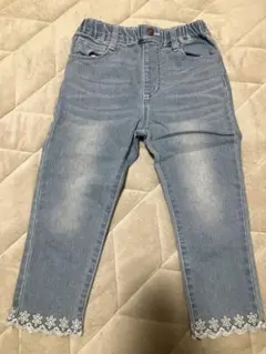 120サイズ ライトブルー 花柄　刺繍　ボトムス　アンクル丈