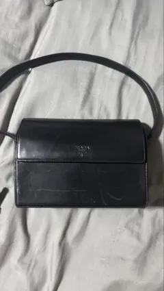 PRADAショルダーバッグ