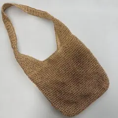 ベージュ 編み込みショルダーバッグ