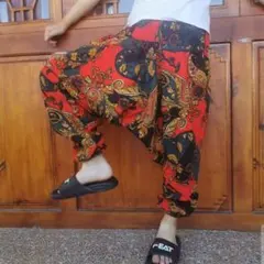 アラジンパンツ　総柄　赤　フリーサイズ　男女兼用　ゆったり　ヨガ　ダンス