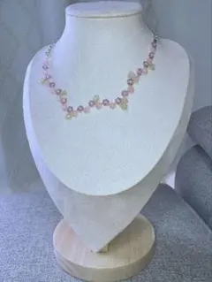 フラワーと葉っぱのチョーカー　ネックレス