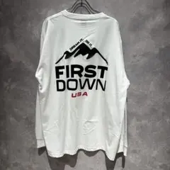 【送料無料】新品未使用 タグ付き FIRST DOWN プリント ロンＴ
