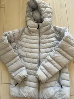 THE NORTH FACE ダウンのサムネイル