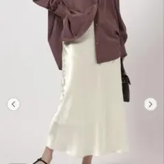 グリーンレーベルリラクシング サテンナロースカート 新品