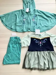 新品 110㎝ アナ雪 ケープ付きパジャマ ディズニー Frozen エルサのサムネイル