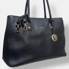 極美品 フルラ リンダ トートバッグ 2way 自立 レザー 黒 チャーム付き