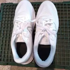 New Balance ホワイト ランニングシューズ