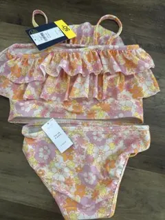 GAP フリル花柄　水着 110cm 2点セット　女の子　ギャップ　新品