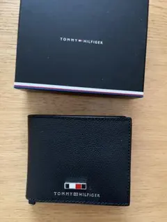 新品未使用　TOMMY HILFIGER 二つ折り財布 ブラック