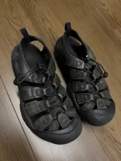 keen サンダル　メンズ