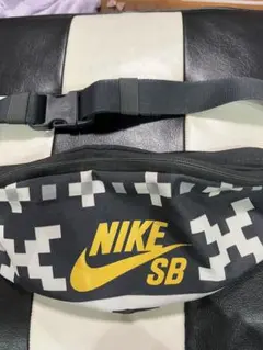 ウエストバッグ ボディバッグ