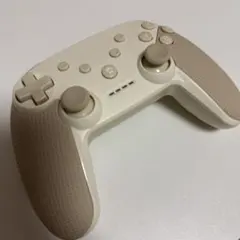 ワイヤレスゲームコントローラー　アイボリー　スリーコインズ　スリコ　3COINS