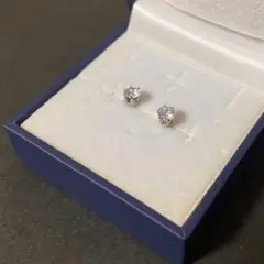 【残りわずか】4月誕生石　ダイヤモンド風　一粒ピアス　シンプル　ユニセックス
