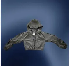 フード付きクロップドジャケット グレー