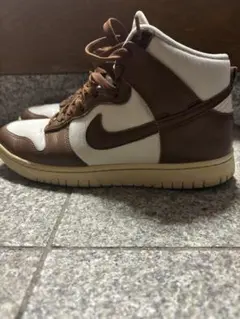 Item thumbnail for item fc496592-85f9-41be-ba9d-e91ccd17b770