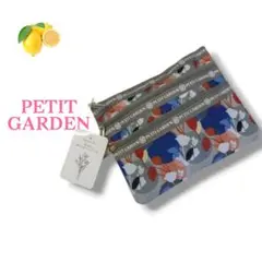 『PETIT GARDEN』グレー 花柄ポーチ 3ポケット 3連ファスナー