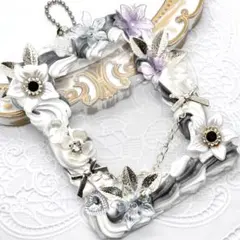 トレカケースデコホイップデコB8 シルバーキーホルダー 白グレー 花和桜 花