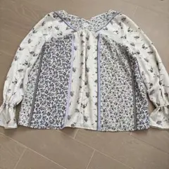 ナチュラルベーシック　花柄フリル袖シャツ