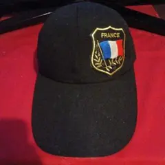 フランス エンブレム付き 黒キャップつば長
