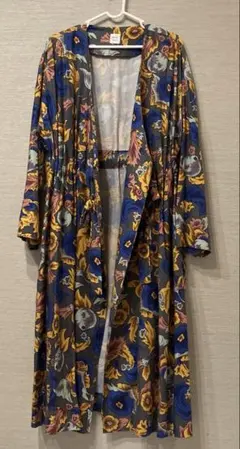 美品 ビュルデサボン ボタニカル柄ロングコート ワンピースのサムネイル