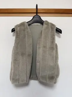 ベージュ 中綿ベスト ジレ　ファーベスト