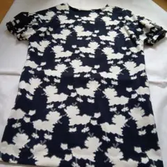 プードル柄半袖ひざ丈ワンピース　プープレ