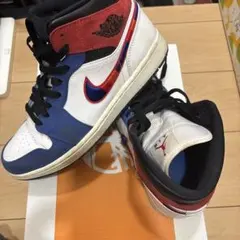 ★NIKE AIRJORDAN1 MID 