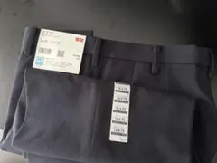 【新品】UNIQLO 感動パンツ（ウールライク）76×73 ネイビー