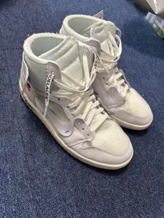 OFF-WHITE × NIKE AIR JORDAN 1 アラスカのサムネイル