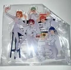 ①ツイステ ハーツラビュル寮プラチナジャケット アクスタ