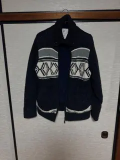 SPARIO ネイビー 幾何学模様 ジップアップニット