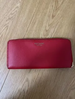 kate spade 赤 長財布