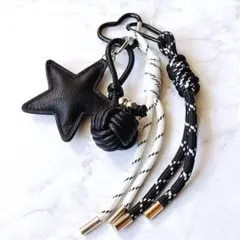 じゃらじゃらキーホルダー　バッグチャーム　キーチャーム　パラコード 星　13W