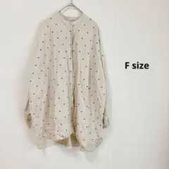 オーブ　バンドカラーチュニックシャツ　F 刺繍ドット柄　ギャザースリーブ　長袖のサムネイル