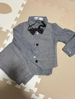 【美品】フォーマルスーツ 蝶ネクタイ付き キッズ 90