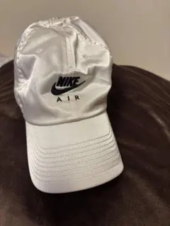 Nike Air ホワイトキャップ