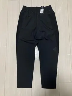 アディダス　トレーニングパンツ デザインド フォー ムーブメント L 黒　新品
