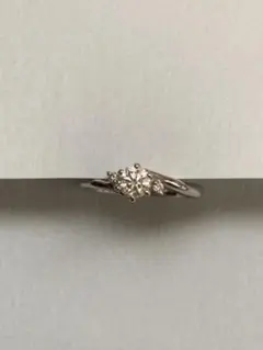 ROYAL ASSCHER 0.27ct＋0.1ct Pt900 - メルカリ