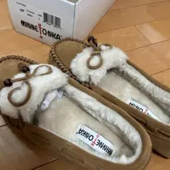 MINNETONKA Kyra Slipper シナモン　ミネトンカ　カイラ