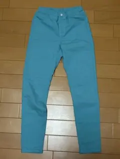 GU 水色 スキニーパンツ 130cm