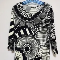 Item thumbnail for item 9e9ce3a8-f327-4bb4-8c74-a538a83c6eac