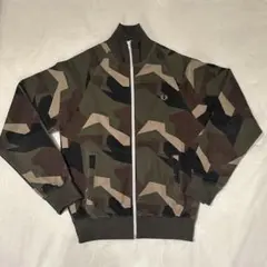 FRED PERRY トラックジャケット カモ柄 L - メルカリ