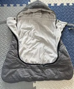 CuddleCo フード付き抱っこひもカバー グレー